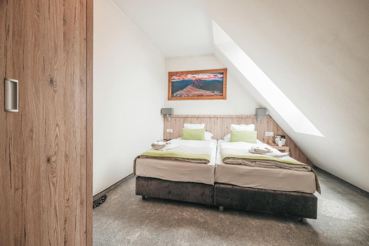 Grand Tatry - Miejsce Na Wyjatkowy Pobyt Dla Ciebie I Twojej Rodziny! - Sauna I Jacuzzi Wliczone W Cene Pobytu -10 Minut Pieszo Od Term Bania Bialka Tatrzanska Exteriör bild